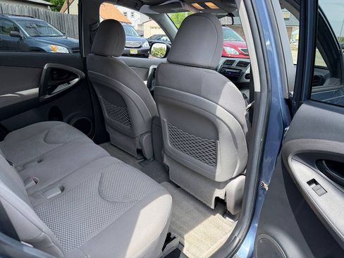 Used 2012 Toyota RAV4 4WD w/ Upgrade Value Pkg image 68