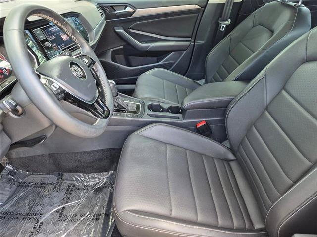 Used 2021 Volkswagen Jetta SE FWD image 17