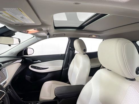 Used 2021 Buick Encore GX Select w/ Experience Buick Package image 21