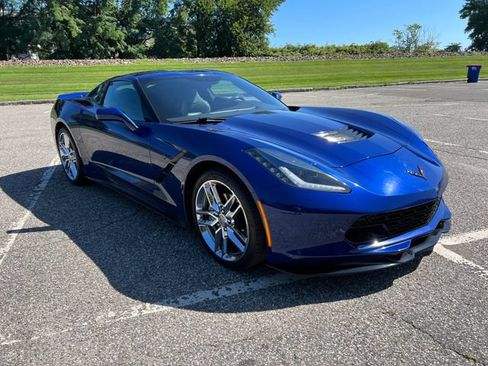 Used 2017 Chevrolet Corvette Stingray Coupe w/ Battery Protection Package RWD image 1