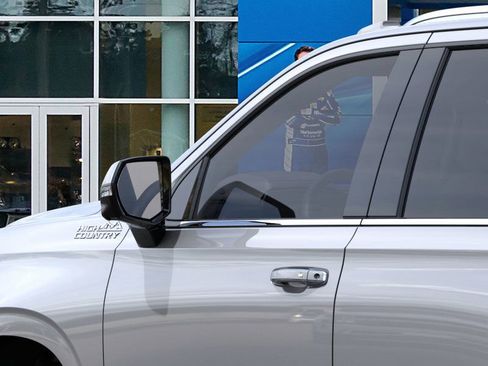 New 2026 Chevrolet Tahoe High Country image 14