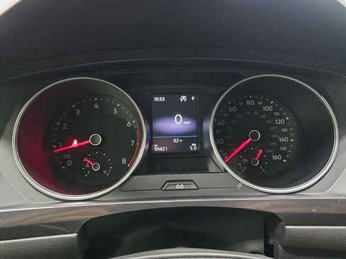 Used 2018 Volkswagen Tiguan SE AWD/4WD image 19