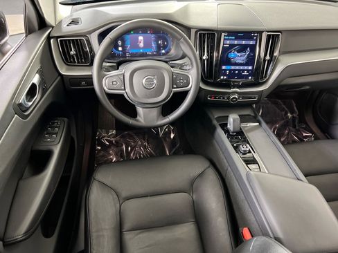 Used 2023 Volvo XC60 B5 Core w/ Protection Package Premier image 22