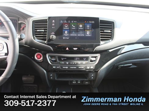 Used 2024 Honda Passport Black Edition image 17