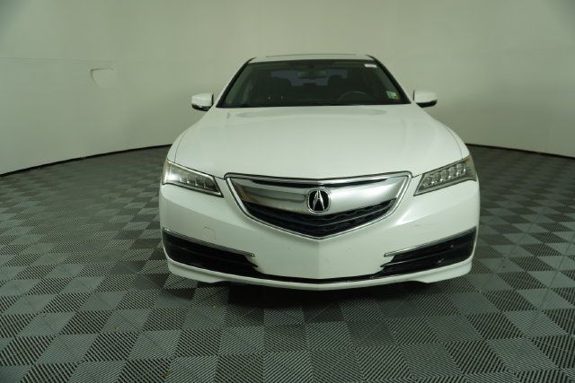 Used 2017 Acura TLX FWD image 2