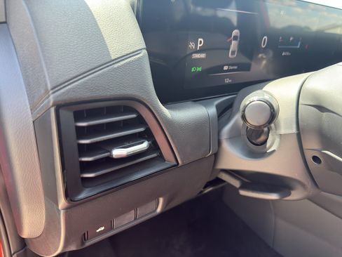 New 2026 Nissan Sentra SR FWD image 14