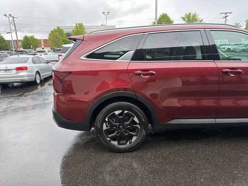 Certified 2024 Kia Sorento S w/ Panoramic Sunroof Package FWD image 7