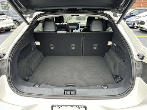 Used 2025 Ford Mustang Mach-E Premium image 8