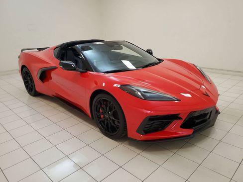 Used 2024 Chevrolet Corvette Stingray Preferred Cpe w/ Z51 Performance Package RWD image 24