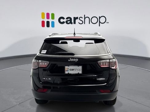 Used 2022 Jeep Compass Latitude image 4