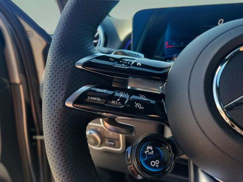 New 2026 Mercedes-Benz GLB 35 AMG 4MATIC image 28