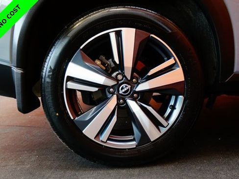 Certified 2022 Nissan Rogue SL image 85