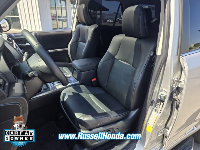 Used 2022 Toyota 4Runner Limited AWD/4WD image 6