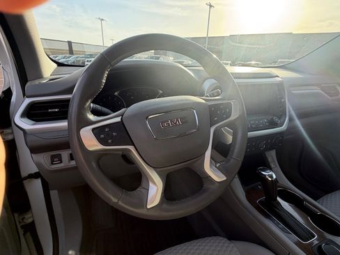 Used 2019 GMC Acadia SLE w/ Driver Alert Package I image 7