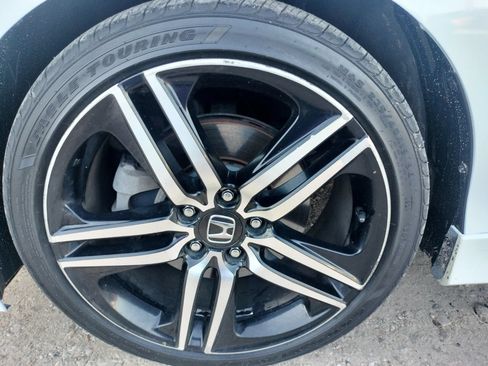 Used 2017 Honda Accord Sport image 11