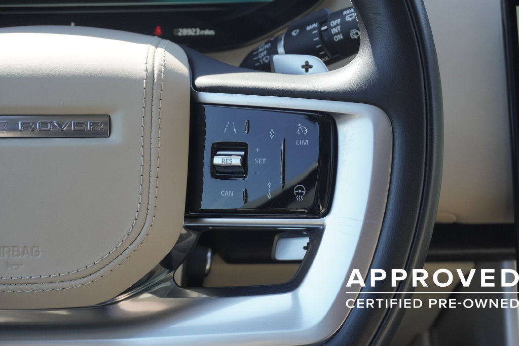 Used 2023 Land Rover Range Rover SE AWD/4WD image 13