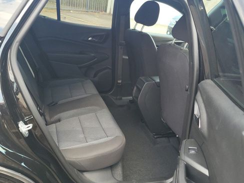 Used 2025 Chevrolet Trax RS w/ Driver Confidence Package FWD image 21