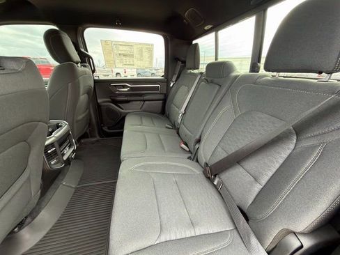 New 2026 RAM 1500 4x4 Crew Cab image 30