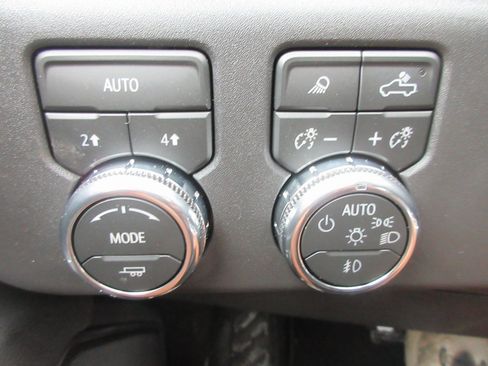 New 2026 GMC Sierra 1500 SLT w/ SLT Premium Package image 17