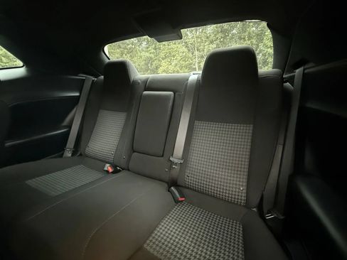 Used 2021 Dodge Challenger R/T RWD image 9