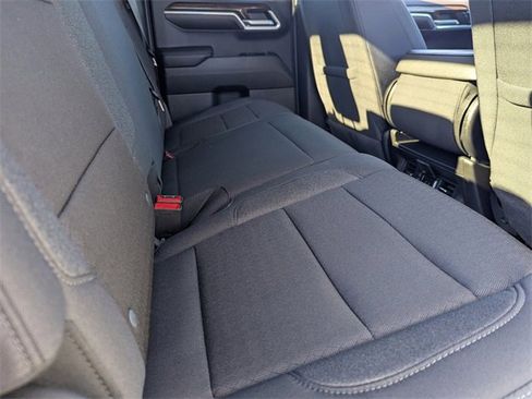Used 2024 GMC Sierra 1500 SLE image 13
