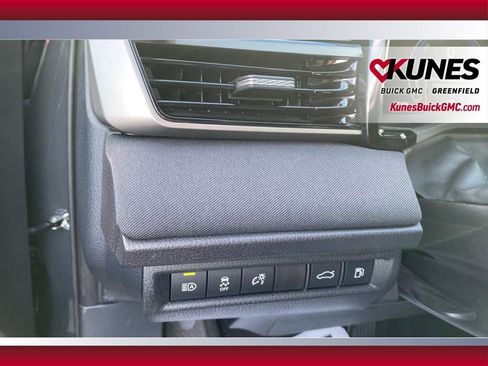 Used 2025 Toyota Camry XSE image 31