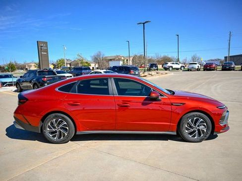 New 2026 Hyundai Sonata Blue FWD image 6