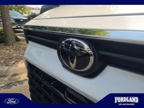 Used 2026 Toyota Grand Highlander AWD image 23