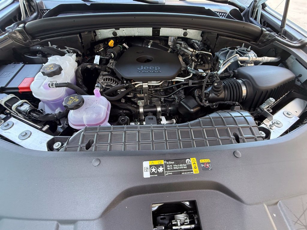 New 2026 Jeep Grand Cherokee Altitude RWD image 31