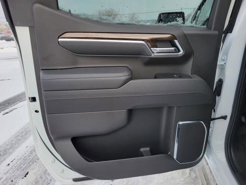 New 2026 GMC Sierra 1500 Elevation image 11