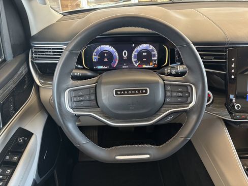Used 2022 Jeep Wagoneer Series II w/ Premium Group I image 35