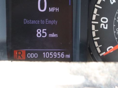 Used 2020 Toyota Tacoma SR w/ SR Convenience Package RWD image 21