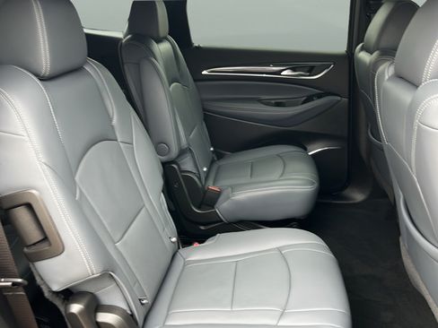 Used 2023 Buick Enclave Essence FWD image 12