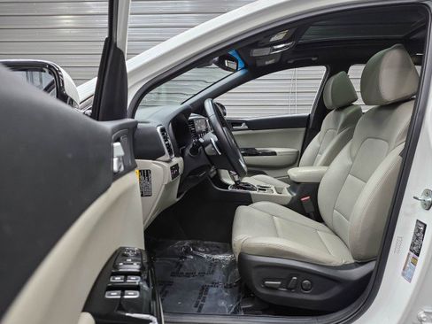 Used 2021 Kia Sportage S w/ S AWD Premium Package image 13