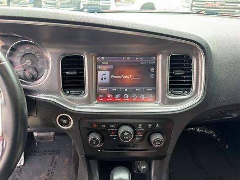 Used 2014 Dodge Charger R/T RWD image 16