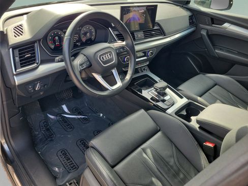 Used 2025 Audi Q5 2.0T Premium image 16