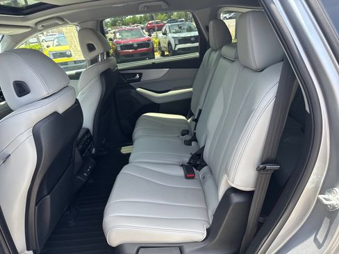 Used 2023 Acura MDX SH-AWD w/ Technology Package image 39