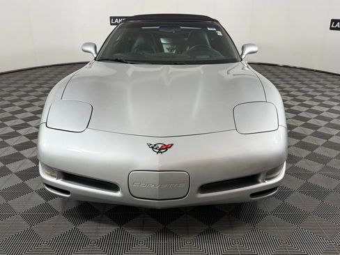 Used 2002 Chevrolet Corvette Convertible w/ Preferred Equipment Group2 RWD image 9