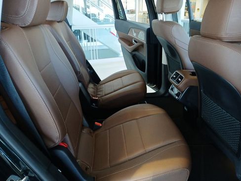 Used 2024 Mercedes-Benz GLS 450 4MATIC image 28