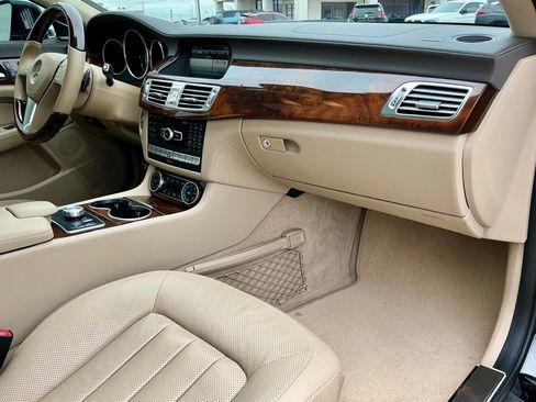Used 2013 Mercedes-Benz CLS 550 4MATIC image 26