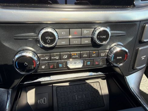 Used 2025 Ford F150 King Ranch AWD/4WD image 18