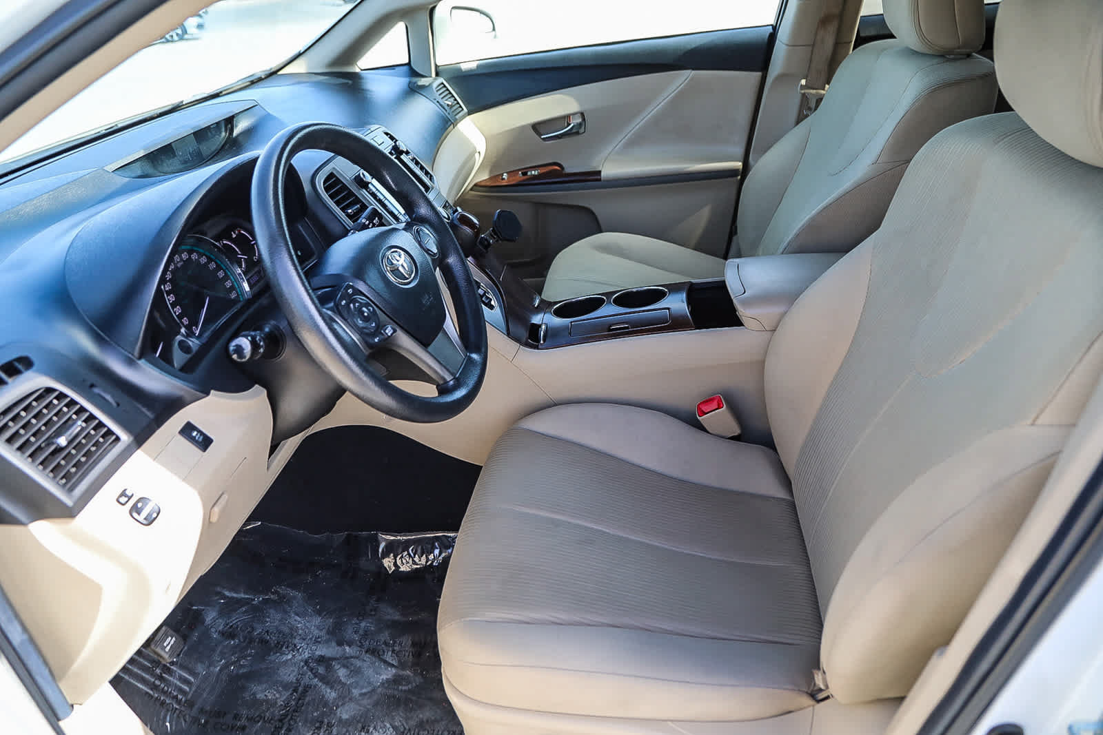 Used 2013 Toyota Venza LE FWD image 17
