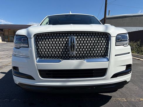 Used 2023 Lincoln Navigator Reserve AWD/4WD image 14