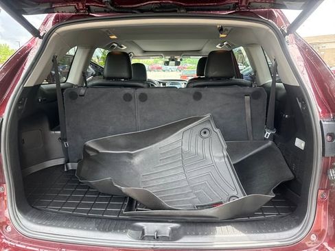 Used 2019 Toyota Highlander Limited Platinum AWD/4WD image 17