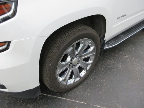 Certified 2019 Chevrolet Tahoe Premier AWD/4WD image 14
