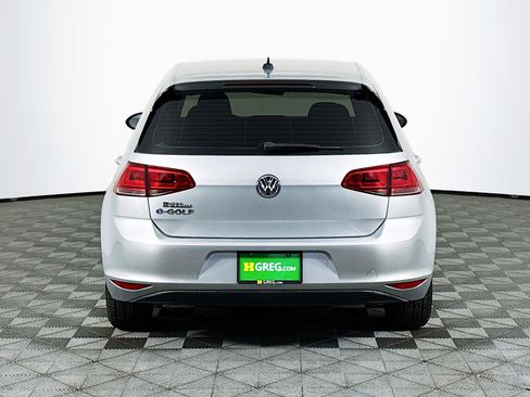 Used 2016 Volkswagen e-Golf SE w/ DC Fast Charging Package image 8