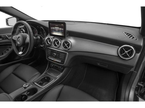 Used 2019 Mercedes-Benz GLA 250 4MATIC image 16