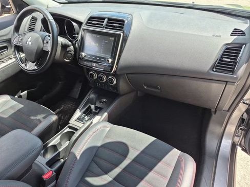 Used 2025 Mitsubishi Outlander Sport SE AWD/4WD image 31