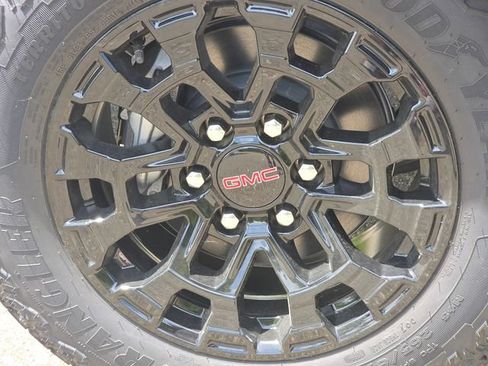 New 2026 GMC Canyon Elevation w/ Convenience Package AWD/4WD image 10