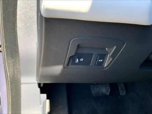 Used 2024 Land Rover Range Rover Velar S image 61